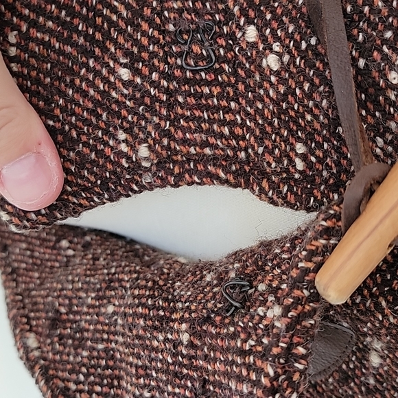 EUC ZARA Brown Wool Tweed Short Jacket with Leather & Wood Toggle Closures SZ: M - Picture 8 of 14